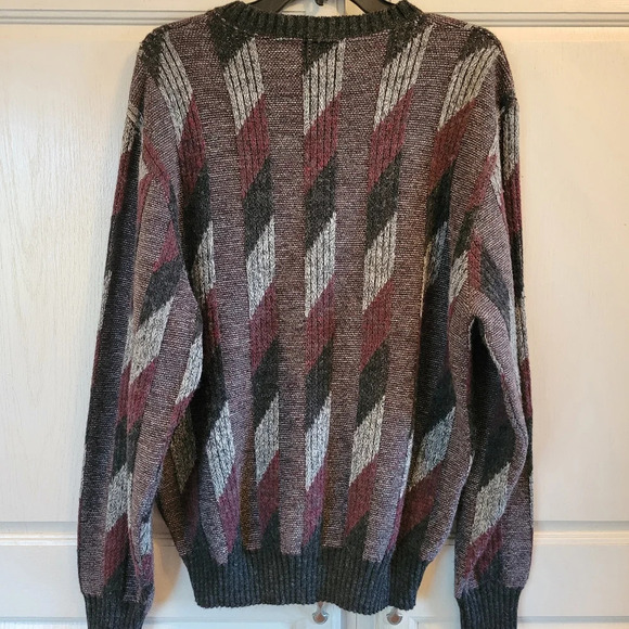 Vintage London Red Gray Black Coogi Style Sweater - Picture 2 of 3